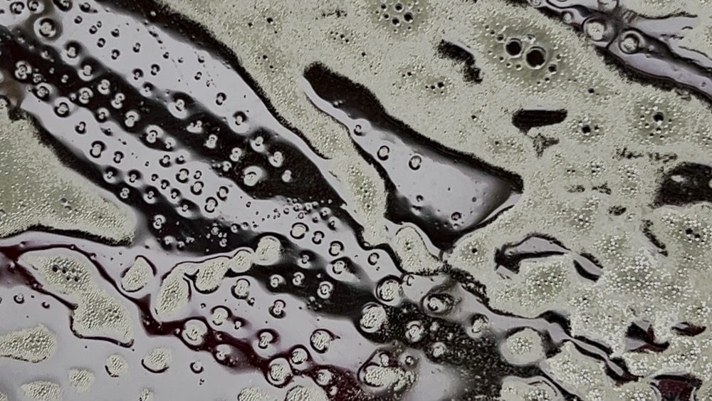 SERIES OF INTERCONNECTED TUBES