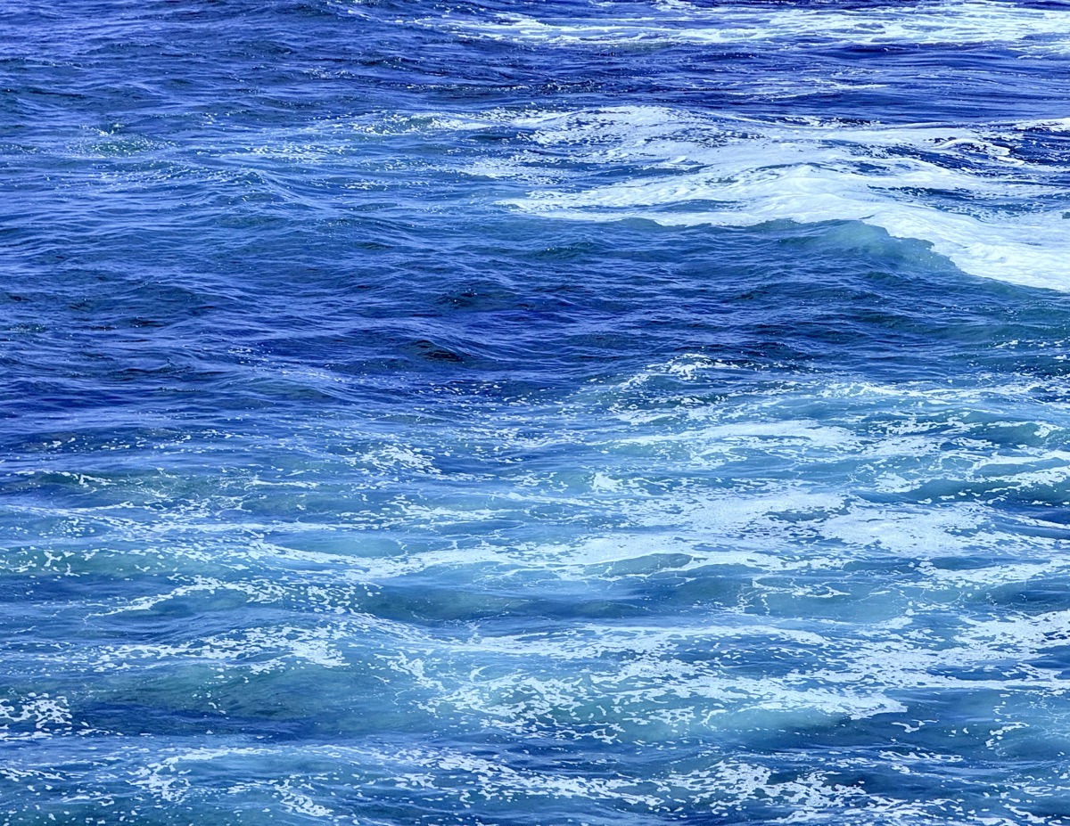 EFFORTLESSLY CERULEAN